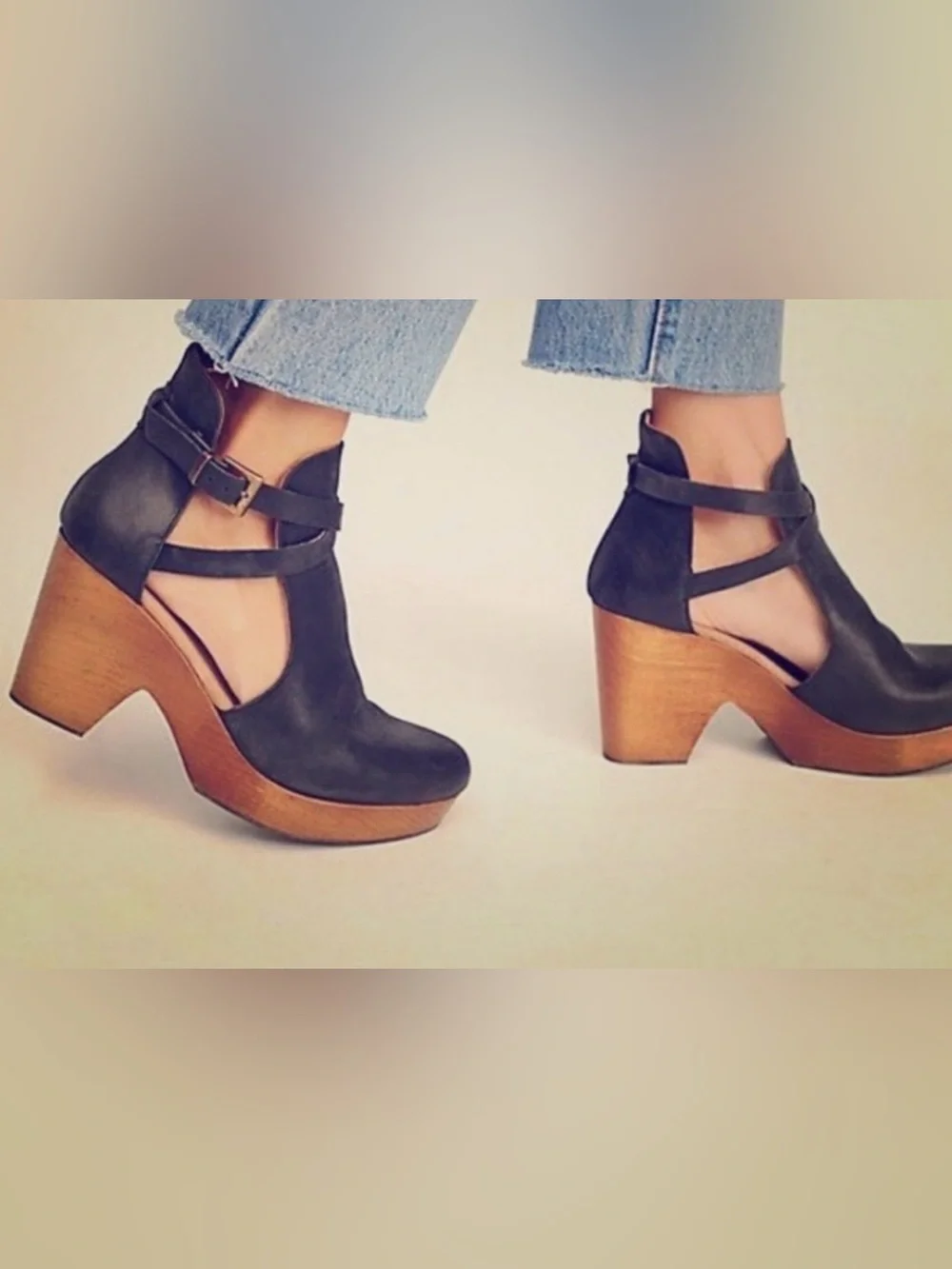 Free People Black Leather Clog Mules with cedar Wood-Effect Platform 38 size 8